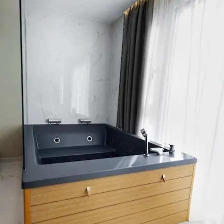 Luxury Skg Living Apartment Thessaloniki